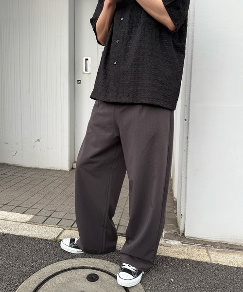 RATTLE TRAP（ラトルトラップ）の「TRストレッチタックワイドテーパードパンツ（スラックス・メンズ・ライトグレー/チャコールグレー/ブラック・S/LL/L/M）」の5枚目の写真