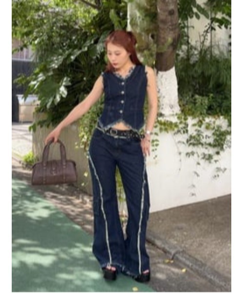 LAGUA GEM（ラグアジェム）の「FRINGE COMPACT デニムベスト（ベスト・レディース・ブラック/ブルー・SMALL/MEDIUM）」の19枚目の写真