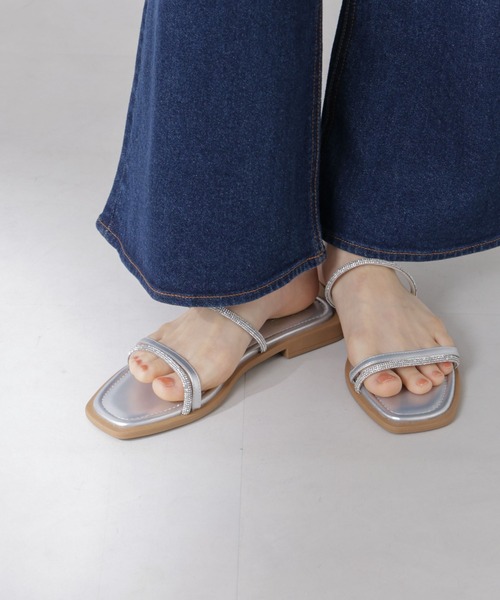 NANO universe（ナノユニバース）の「ラインストーン細ストラップサンダル（サンダル・レディース・ブラック/ゴールド/シルバー・38/37/36）」の3枚目の写真