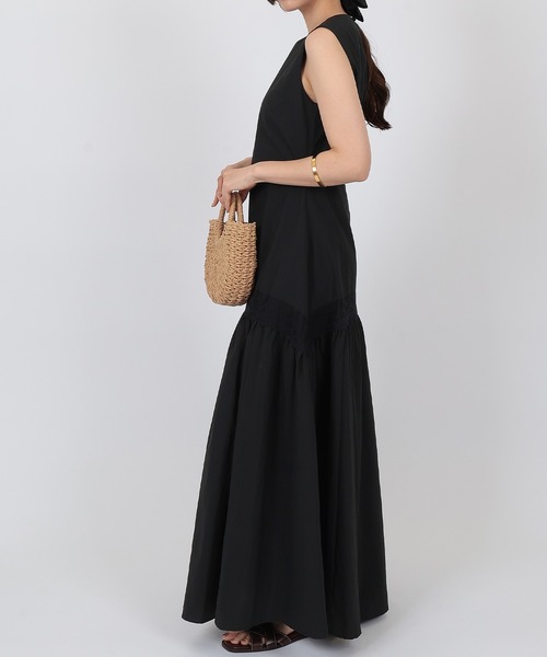 SUWDEE(スーディー)の「back open lace tiered one piece(ワンピース・レディース・ブラック/ブルー・FREE)」の7枚目の写真
