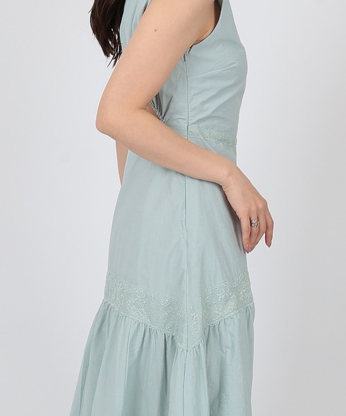 SUWDEE(スーディー)の「back open lace tiered one piece(ワンピース・レディース・ブラック/ブルー・FREE)」の15枚目の写真