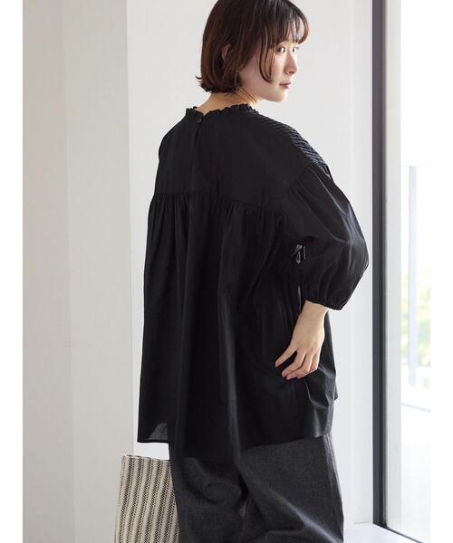 Samansa Mos2 blue(サマンサモスモスブルー)の「◎ピンタックギャザーブラウス(シャツ/ブラウス・レディース・ブラック/オフホワイト/ラベンダー・F)」の16枚目の写真