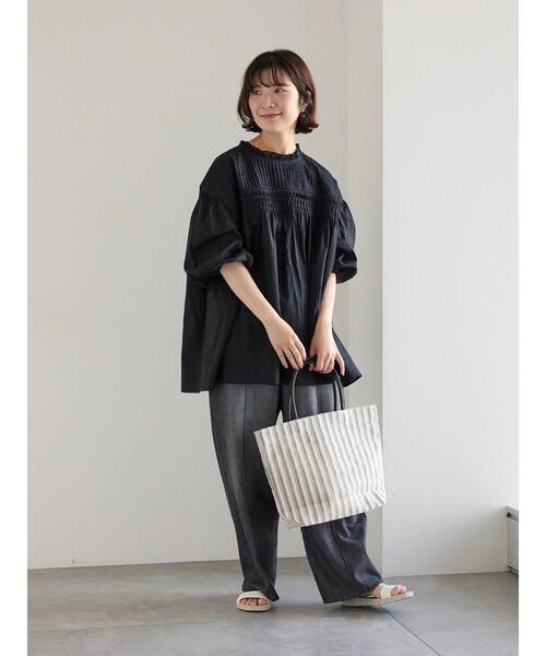 Samansa Mos2 blue(サマンサモスモスブルー)の「◎ピンタックギャザーブラウス(シャツ/ブラウス・レディース・ブラック/オフホワイト/ラベンダー・F)」の19枚目の写真