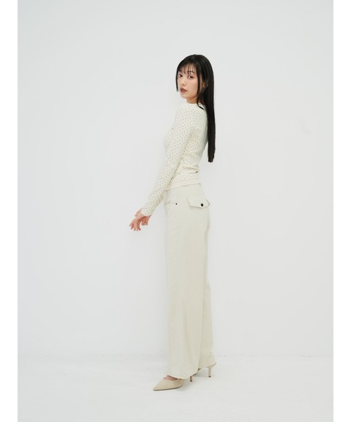 Enewd nina(エニュードニーナ)の「【zozo限定】フロント ライン ストレートパンツ デニム スタイルアップ 美脚(チノパンツ・レディース・アイボリー・MEDIUM/SMALL)」の19枚目の写真