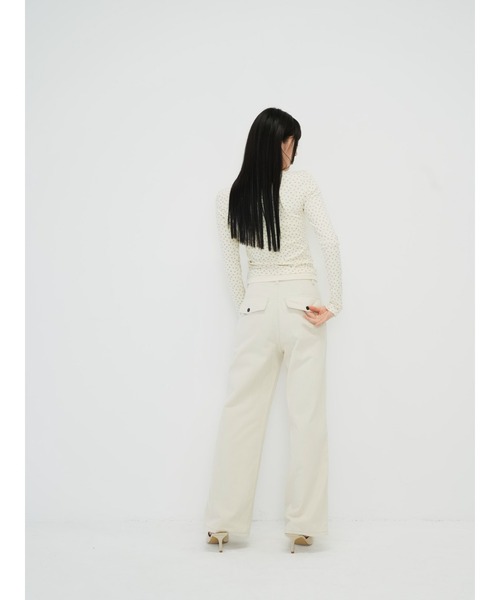 Enewd nina(エニュードニーナ)の「【zozo限定】フロント ライン ストレートパンツ デニム スタイルアップ 美脚(チノパンツ・レディース・アイボリー・MEDIUM/SMALL)」の13枚目の写真