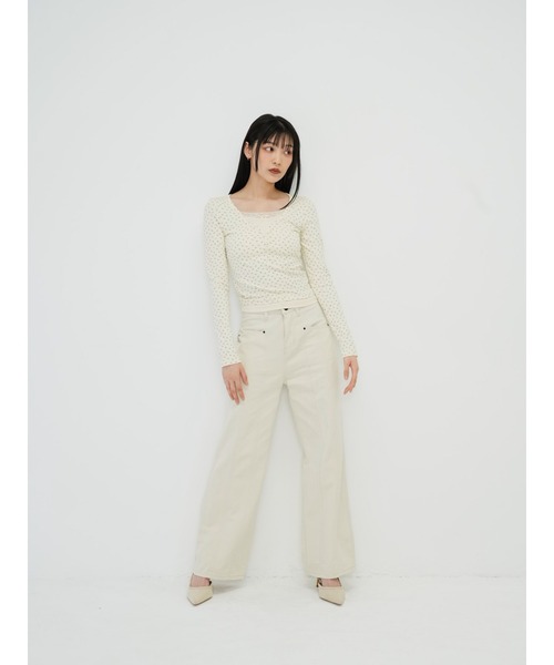 Enewd nina(エニュードニーナ)の「【zozo限定】フロント ライン ストレートパンツ デニム スタイルアップ 美脚(チノパンツ・レディース・アイボリー・MEDIUM/SMALL)」の9枚目の写真