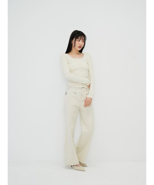 Enewd nina(エニュードニーナ)の「【zozo限定】フロント ライン ストレートパンツ デニム スタイルアップ 美脚(チノパンツ・レディース・アイボリー・MEDIUM/SMALL)」の8枚目の写真