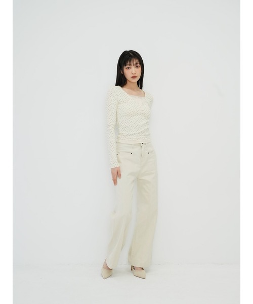 Enewd nina(エニュードニーナ)の「【zozo限定】フロント ライン ストレートパンツ デニム スタイルアップ 美脚(チノパンツ・レディース・アイボリー・MEDIUM/SMALL)」の7枚目の写真