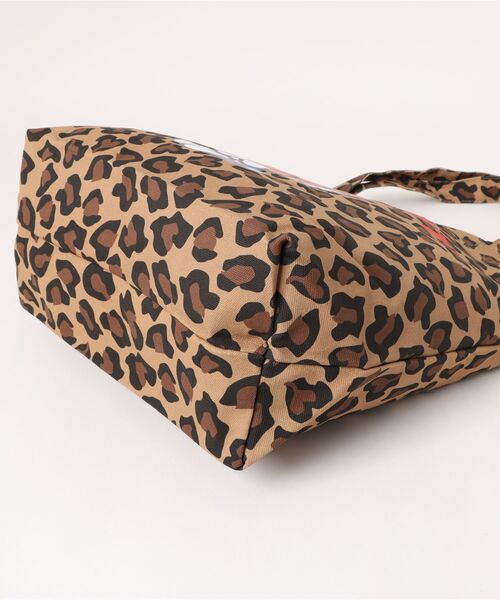 sanrio（サンリオ）の「Sanrio　キャンバストート（トートバッグ・レディース・カモフラージュ/レオパード・FREE）」の5枚目の写真