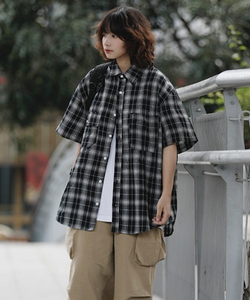 MGV（エムジーヴィー）の「半袖オンブレチェックシャツ（シャツ/ブラウス・メンズ・ブラウン/ブラック・MEDIUM/LARGE/X-LARGE）」の4枚目の写真