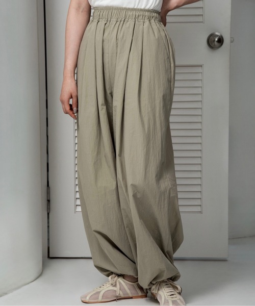 lawgy（ラウジー）の「multiway set pants / マルチウェイセットパンツ（その他パンツ・レディース・チャコール/カーキ・FREE）」の12枚目の写真