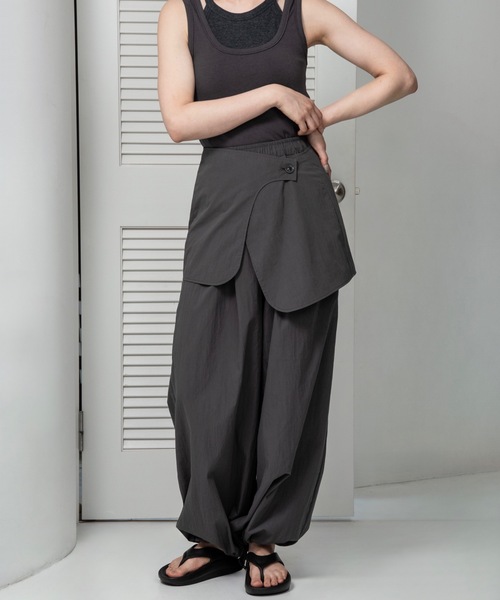 lawgy（ラウジー）の「multiway set pants / マルチウェイセットパンツ（その他パンツ・レディース・チャコール/カーキ・FREE）」の15枚目の写真