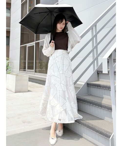 MERCURYDUO(マーキュリーデュオ)の「ジオメトリックオパールフレアスカート(スカート・レディース・ブラウン/オフホワイト・SMALL/MEDIUM)」の18枚目の写真