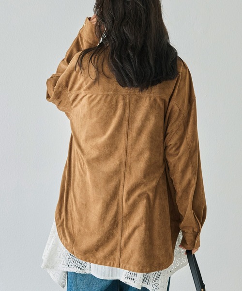 LAVEANGE(ラビアンジェ)の「スエードタッチシャツ(シャツ/ブラウス・レディース・ブラウン/キャメル・M/LL/3L/4L/5L)」の7枚目の写真