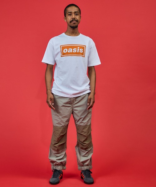 MUSIC TEE(ミュージックティー)の「OASIS “DEFINITELY MAYBE AAA PASS” - オアシス "ディフィニトリー メイビー トリプル エー パス”(Tシャツ/カットソー・メンズ・ブラック/ホワイト・X-LARGE/LARGE/MEDIUM)」の4枚目の写真