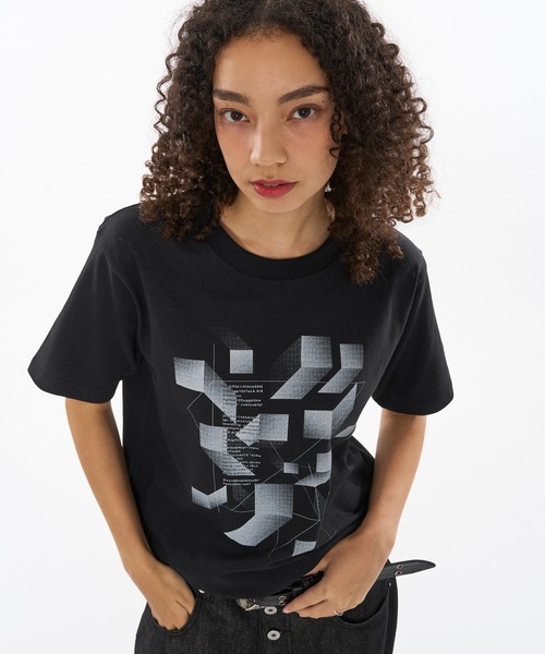WISH FOR EVER(ウィッシュフォーエバー)の「DRAW CODE GEOMETRIC DESIGN T / ドローコードジオメトリックデザインTシャツ(Tシャツ/カットソー・メンズ・ネイビー/ブラック/オフホワイト・LARGE/SMALL/MEDIUM)」の5枚目の写真