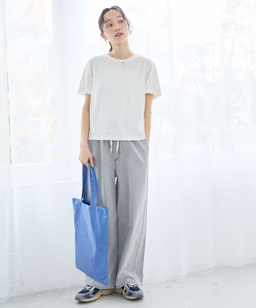coen(コーエン)の「【新色登場/WEB限定カラーあり】コットンレーヨンデニムワイドパンツ(Youtube紹介アイテム)(デニムパンツ・レディース・コバルトブルー/ネイビー/ライトグレー/ベージュ/ロイヤルブルー/ダークグレー・M/L)」の11枚目の写真