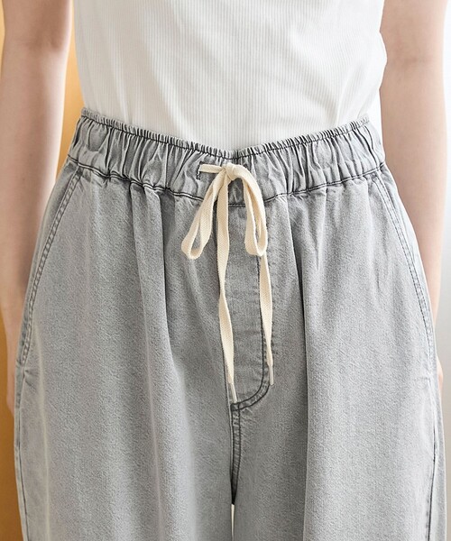 coen（コーエン）の「【再入荷・新色/WEB限定カラーあり】コットンレーヨンデニムワイドパンツ（Youtube紹介アイテム）（デニムパンツ・レディース・コバルトブルー/ネイビー/ライトグレー/ベージュ/ロイヤルブルー・M/L）」の19枚目の写真