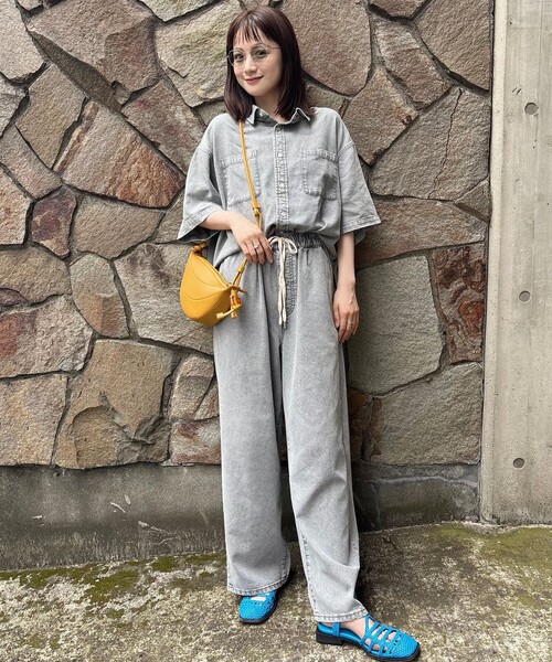 coen（コーエン）の「【再入荷・新色/WEB限定カラーあり】コットンレーヨンデニムワイドパンツ（Youtube紹介アイテム）（デニムパンツ・レディース・コバルトブルー/ネイビー/ライトグレー/ベージュ/ロイヤルブルー・M/L）」の8枚目の写真