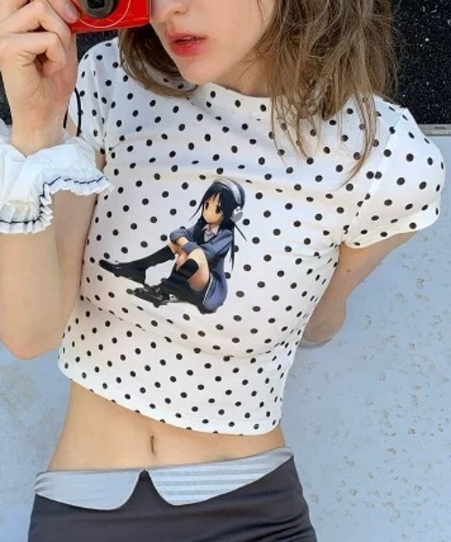 セール】Dot Anime Cropped Tee／静かな存在感をまとうY2Kガール