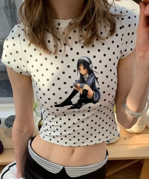 DIAVEL(ディアベル)の「期間限定SALE価格中/Dot Anime Cropped Tee/静かな存在感をまとうY2Kガール(Tシャツ/カットソー・レディース・ホワイト・M)」の7枚目の写真