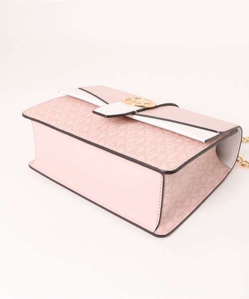MICHAEL KORS(マイケルコース)の「GREENWICH SM FLAP XBODY クロスボディ(ショルダーバッグ・レディース・ピンク系その他・FREE)」の2枚目の写真