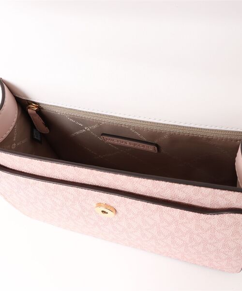 MICHAEL KORS(マイケルコース)の「GREENWICH SM FLAP XBODY クロスボディ(ショルダーバッグ・レディース・ピンク系その他・FREE)」の3枚目の写真