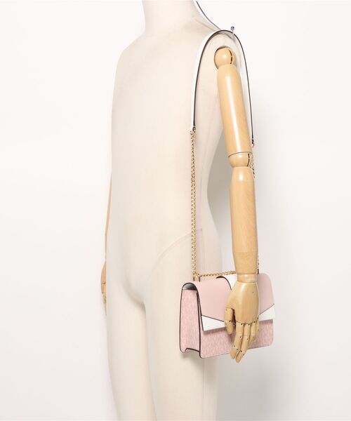 MICHAEL KORS(マイケルコース)の「GREENWICH SM FLAP XBODY クロスボディ(ショルダーバッグ・レディース・ピンク系その他・FREE)」の4枚目の写真