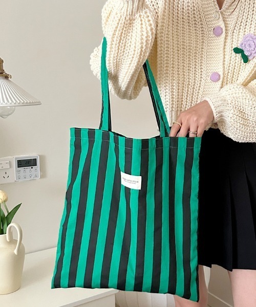 Vipoa(ヴィポア)の「バイカラーストライプ TOTE BAG(トートバッグ・レディース・グリーン/ブルー/ピンク・FREE)」の1枚目の写真