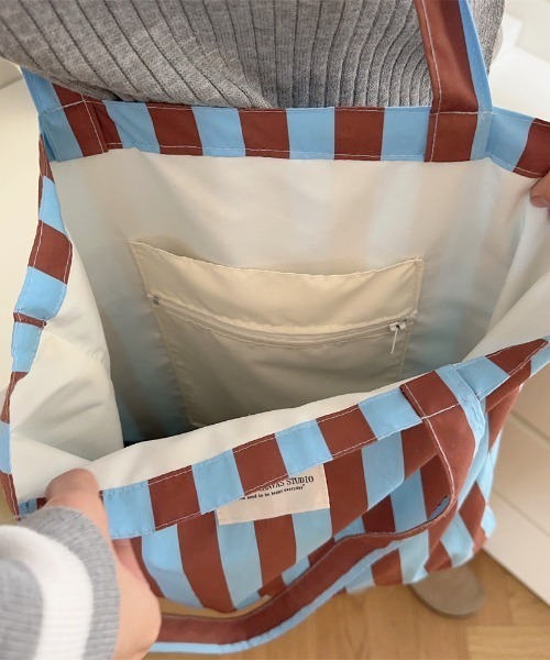 Vipoa(ヴィポア)の「バイカラーストライプ TOTE BAG(トートバッグ・レディース・グリーン/ブルー/ピンク・FREE)」の18枚目の写真