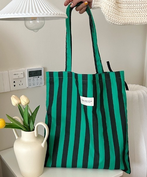 Vipoa(ヴィポア)の「バイカラーストライプ TOTE BAG(トートバッグ・レディース・グリーン/ブルー/ピンク・FREE)」の13枚目の写真