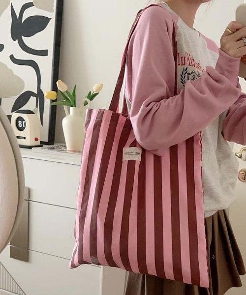 Vipoa(ヴィポア)の「バイカラーストライプ TOTE BAG(トートバッグ・レディース・グリーン/ブルー/ピンク・FREE)」の16枚目の写真