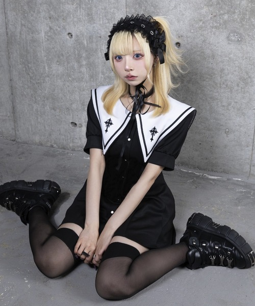 セーラー衿トップス＋ショートパンツセットアップ（セットアップ