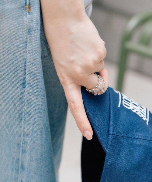 ear PAPILLONNER(イアパピヨネ)の「クリアビーズクロシェリング(リング・レディース・シルバー/ゴールド・FREE)」の9枚目の写真
