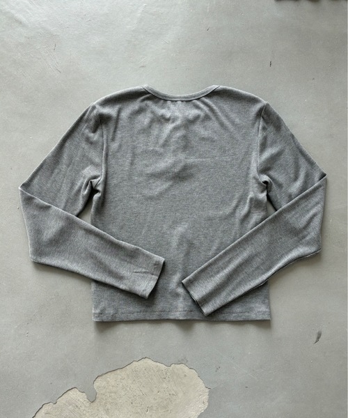 SHAGGIE(シャギー)の「【ViVi掲載】ヘンリーネックロゴプリントTシャツ(Tシャツ/カットソー・レディース・ホワイト/グレー/ベージュ・FREE)」の13枚目の写真