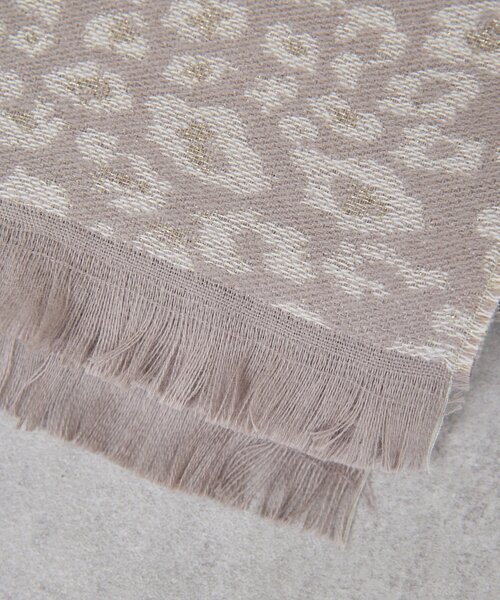 GALLARDAGALANTE（ガリャルダガランテ）の「レオパードストール（マフラー・レディース・グレー/ベージュ・FREE）」の5枚目の写真