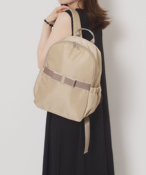 ITS'DEMO（イッツデモ）の「◆【A4対応／6ポケット】リボンモチーフリュック（バックパック/リュック・レディース・ピンク系/ベージュ/ブラック・00）」の3枚目の写真