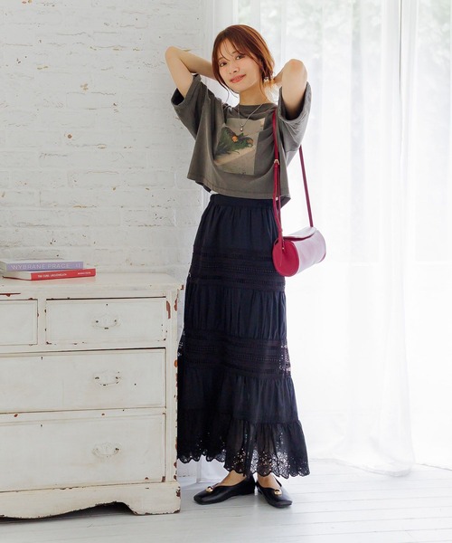 mysty woman(ミスティウーマン)の「バレルショルダーBAG 583509(ショルダーバッグ・レディース・ブラック/オフホワイト/レッド・FREE)」の8枚目の写真