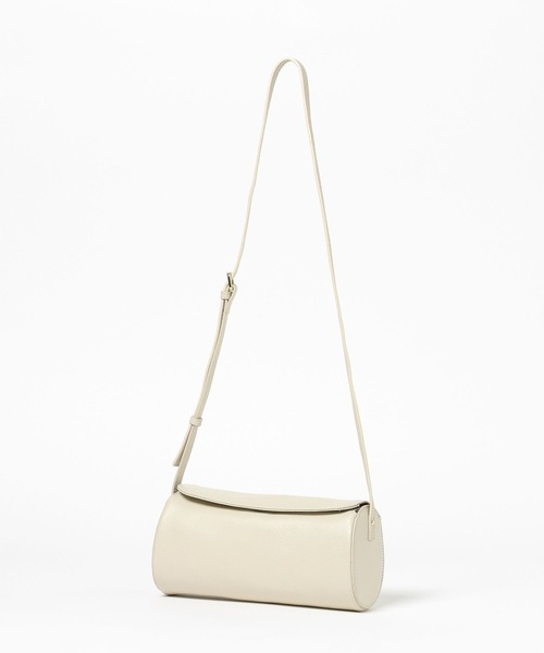 mysty woman(ミスティウーマン)の「バレルショルダーBAG 583509(ショルダーバッグ・レディース・ブラック/オフホワイト/レッド・FREE)」の12枚目の写真