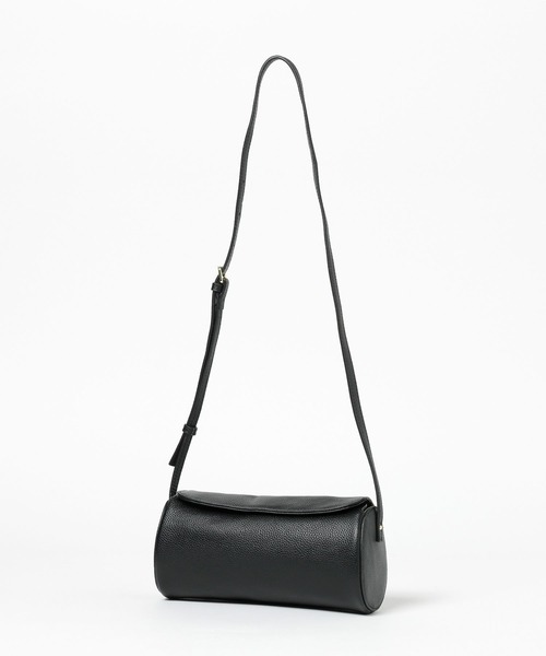 mysty woman(ミスティウーマン)の「バレルショルダーBAG 583509(ショルダーバッグ・レディース・ブラック/オフホワイト/レッド・FREE)」の14枚目の写真