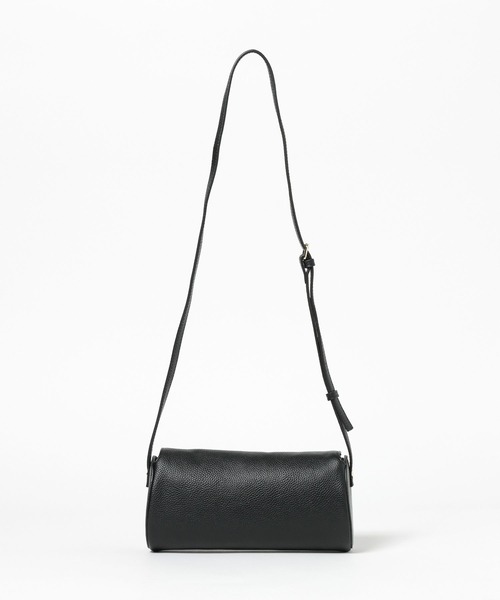 mysty woman(ミスティウーマン)の「バレルショルダーBAG 583509(ショルダーバッグ・レディース・ブラック/オフホワイト/レッド・FREE)」の17枚目の写真