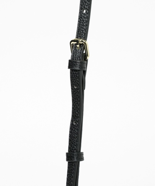 mysty woman(ミスティウーマン)の「バレルショルダーBAG 583509(ショルダーバッグ・レディース・ブラック/オフホワイト/レッド・FREE)」の19枚目の写真