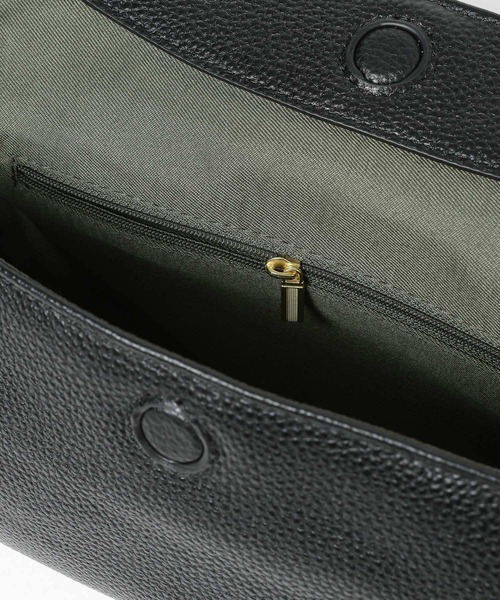 mysty woman(ミスティウーマン)の「バレルショルダーBAG 583509(ショルダーバッグ・レディース・ブラック/オフホワイト/レッド・FREE)」の22枚目の写真