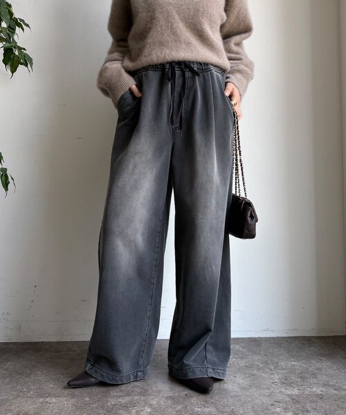 DouDou(ドゥドゥ)の「【デニムなのにスウェット!?】デニムスウェットパンツ(その他パンツ・レディース・ブラック/ブルー・36/38)」の4枚目の写真