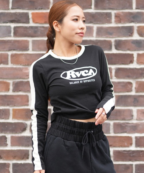 RVCA(ルーカ)の「RVCA/ルーカ ロンT ショート丈 BF044-050(Tシャツ/カットソー・レディース・ブラック/ホワイト・M)」の2枚目の写真