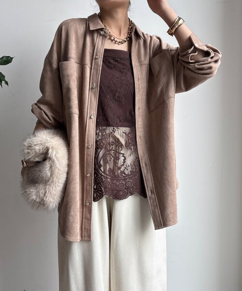 DouDou(ドゥドゥ)の「スウェードシャツ(シャツ/ブラウス・レディース・キャメル/グレイッシュベージュ/ダークブラウン・FREE)」の1枚目の写真