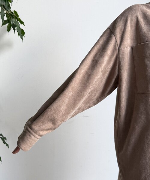 DouDou(ドゥドゥ)の「スウェードシャツ(シャツ/ブラウス・レディース・キャメル/グレイッシュベージュ/ダークブラウン・FREE)」の21枚目の写真