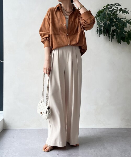 DouDou(ドゥドゥ)の「スウェードシャツ(シャツ/ブラウス・レディース・キャメル/グレイッシュベージュ/ダークブラウン・FREE)」の10枚目の写真