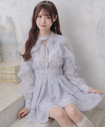 華やかなフリルのワンピースです❣ 華やかなフリルのワンピースです❣ レディースのワンピース（フリル