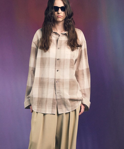 MAISON SPECIAL(メゾンスペシャル)の「《UNISEX》Prime-Over Cotton Organdy Check Regular Collar Shirt/プライムオーバーコットンオーガンジーチェックレギュラーカラーシャツ【MAISON SPECIAL/メゾンスペシャル】(シャツ/ブラウス・メンズ・ブラック/グレイッシュベージュ/オレンジ・0/1/2)」の7枚目の写真
